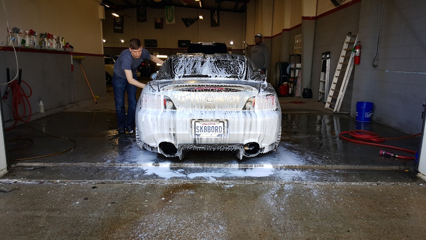 How to Choose the Right Wax for Your Vehicle