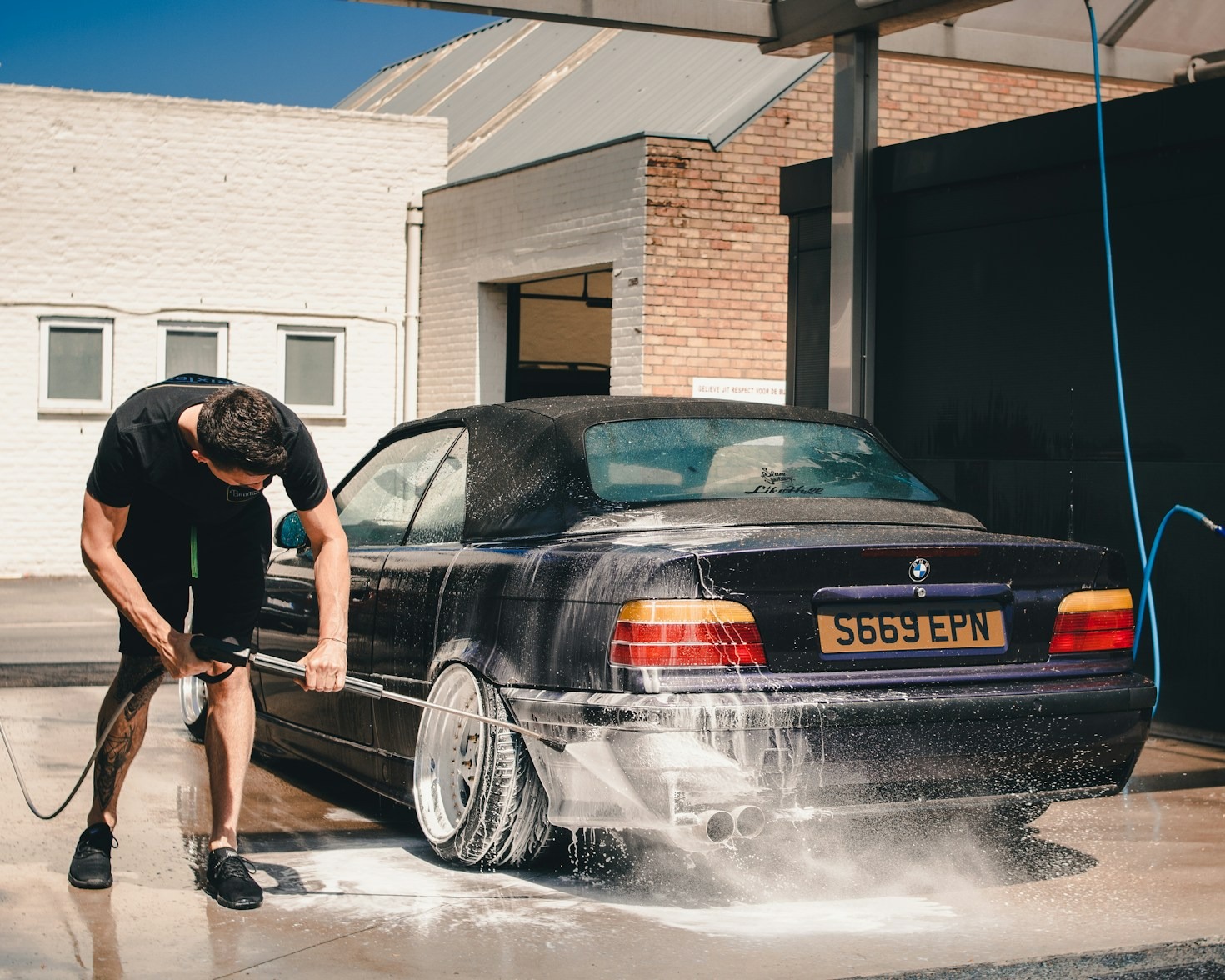 Effective Techniques for a Spotless Finish